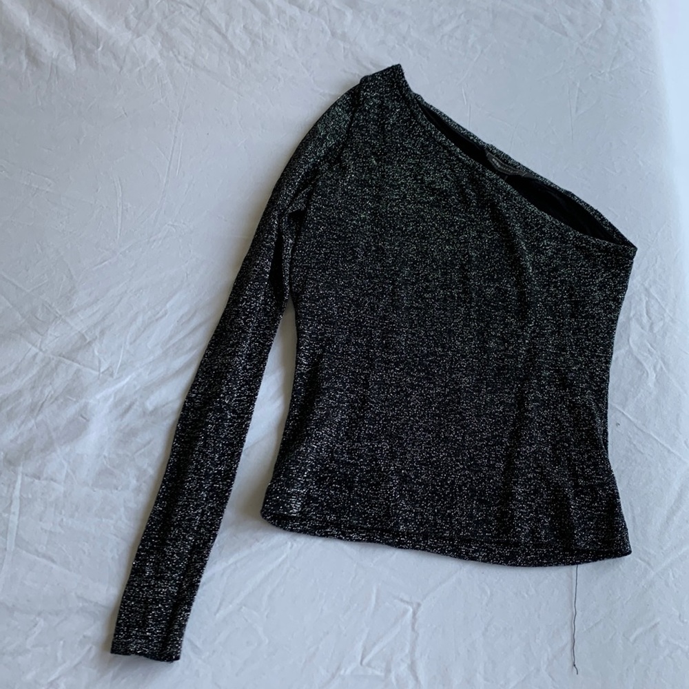 BCBG going out top